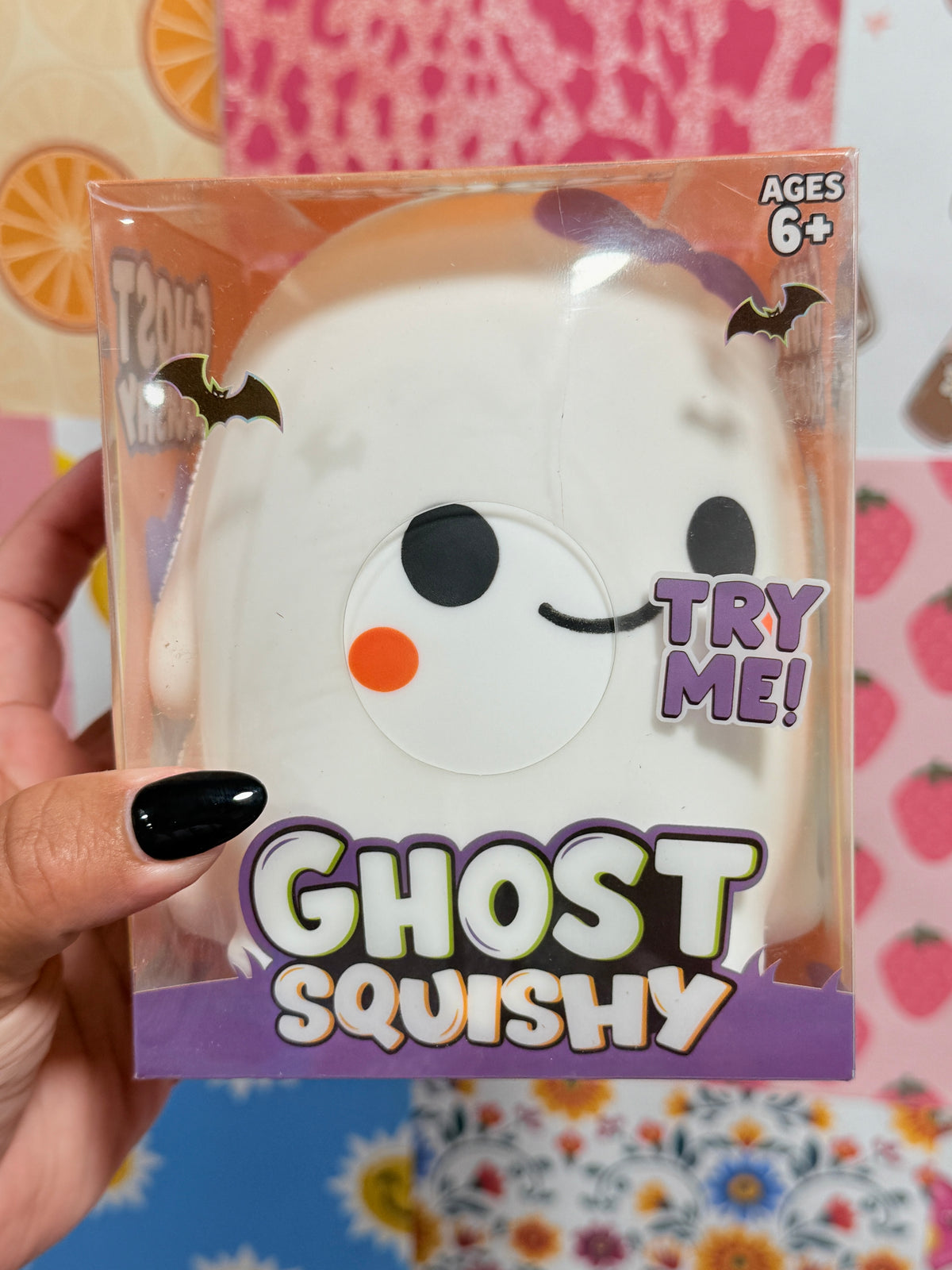 Jumbo Ghosty with bow