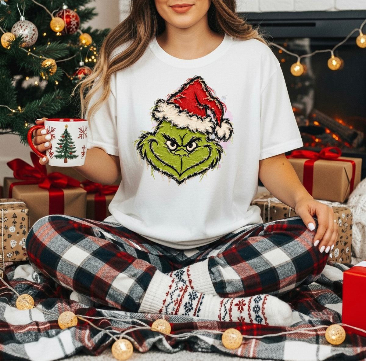 Green Guy Face Santa hat